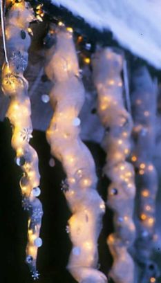 Giant Icicle – tutorial shared on Better Homes and Gardens