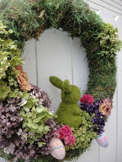Spring Easter Bunny Wreath Moss Wreath – made by donnahubbard on Etsy