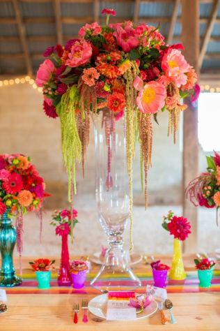 Tall, Eclectic Focal Centerpiece Décor with Colorful Bud Vases – shared on Ruffled